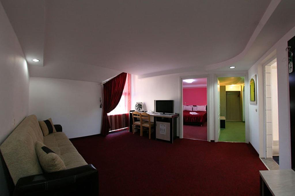 Pensiunea Soferul Norocos Bacău Habitación foto